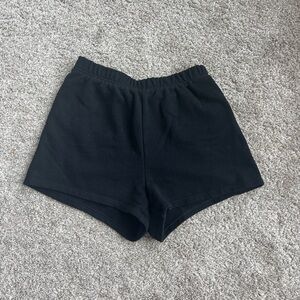 Aritzia tna sweatshorts black